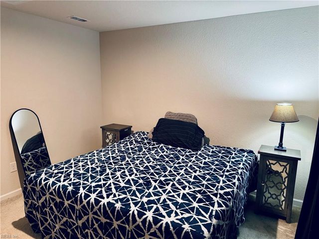 15 Clara CT, Suffolk, VA 23434
