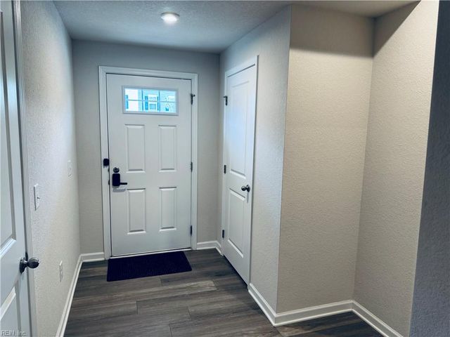 15 Clara CT, Suffolk, VA 23434