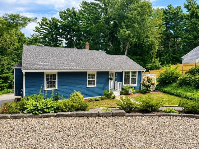 71 Althea Rd, Falmouth, MA 02556