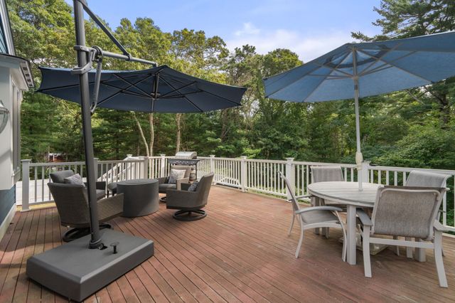71 Althea Rd, Falmouth, MA 02556