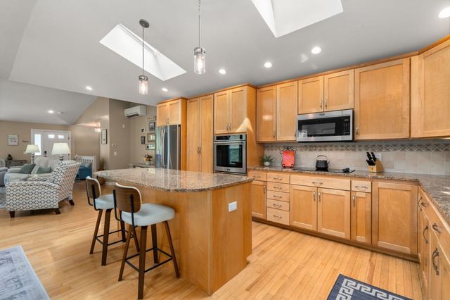 71 Althea Rd, Falmouth, MA 02556