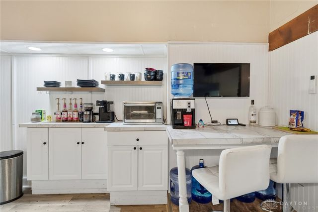 122 Lake Shore Drive, Medway, OH 45341