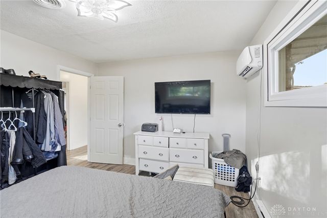 122 Lake Shore Drive, Medway, OH 45341