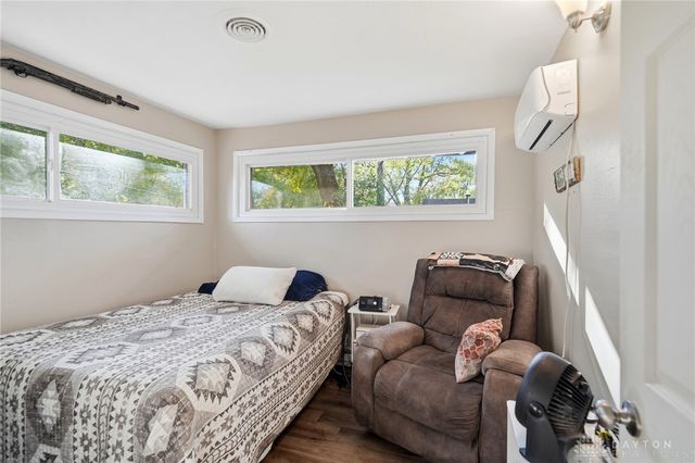 122 Lake Shore Drive, Medway, OH 45341