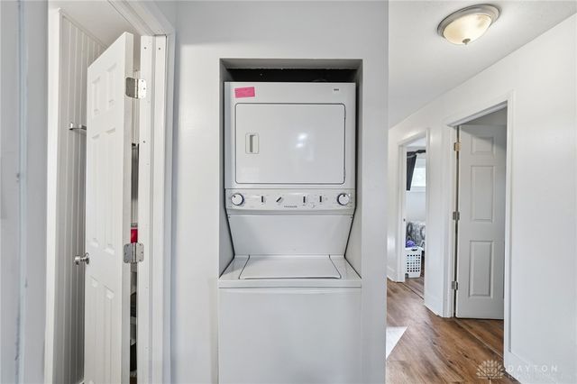 122 Lake Shore Drive, Medway, OH 45341