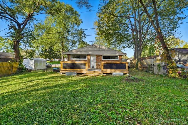 122 Lake Shore Drive, Medway, OH 45341