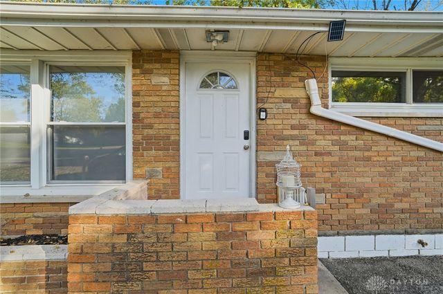 122 Lake Shore Drive, Medway, OH 45341