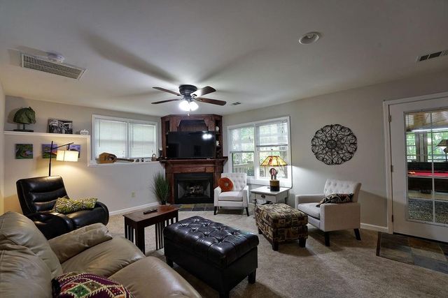 162 Bluebell Cir S, Jasper, GA 30143