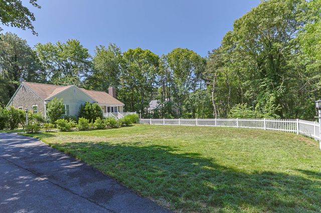 7 Openfield Road, South Dennis, MA 02660