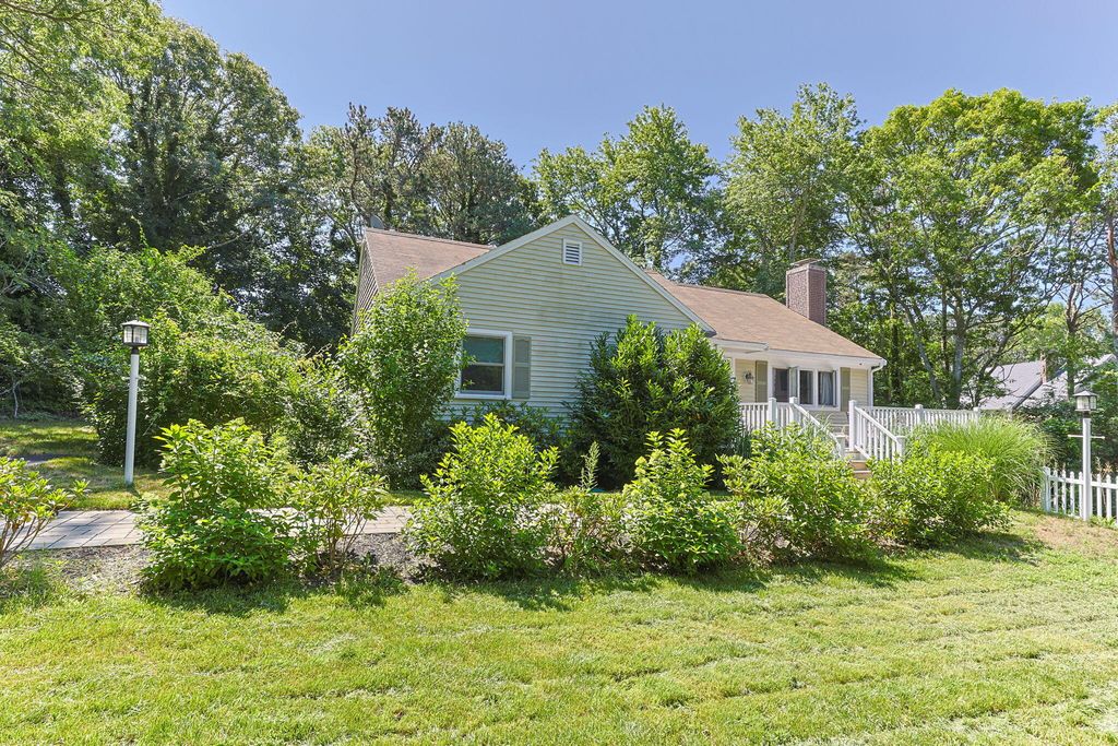 7 Openfield Road, South Dennis, MA 02660