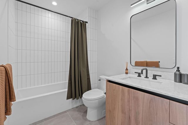 84 East Ave 1401, Austin, TX 78701