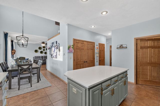 1004 N 22nd Avenue, Ozark, MO 65721
