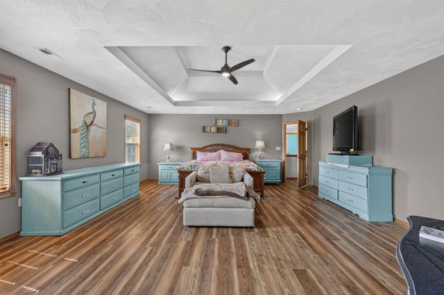 1004 N 22nd Avenue, Ozark, MO 65721