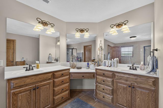 1004 N 22nd Avenue, Ozark, MO 65721