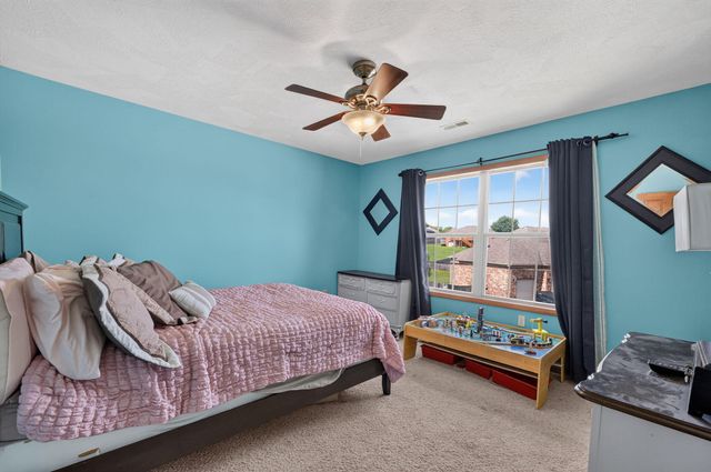 1004 N 22nd Avenue, Ozark, MO 65721