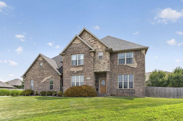 1004 N 22nd Avenue, Ozark, MO 65721
