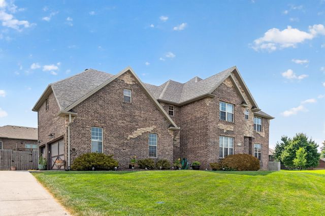 1004 N 22nd Avenue, Ozark, MO 65721