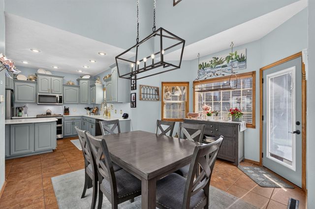 1004 N 22nd Avenue, Ozark, MO 65721