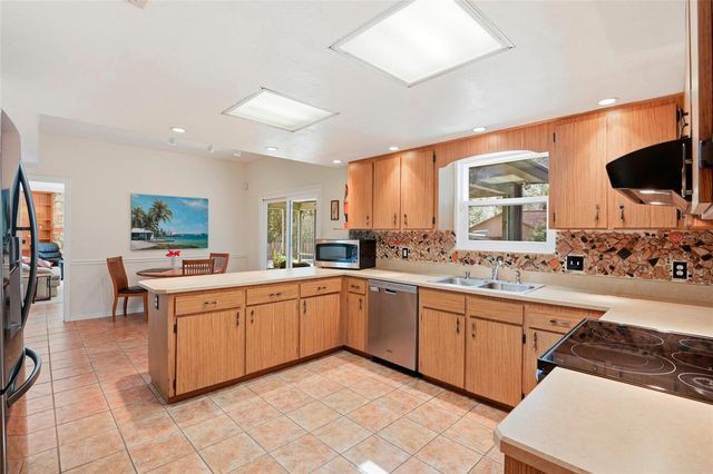 3021 NW 10TH PLACE, Gainesville, FL 32605