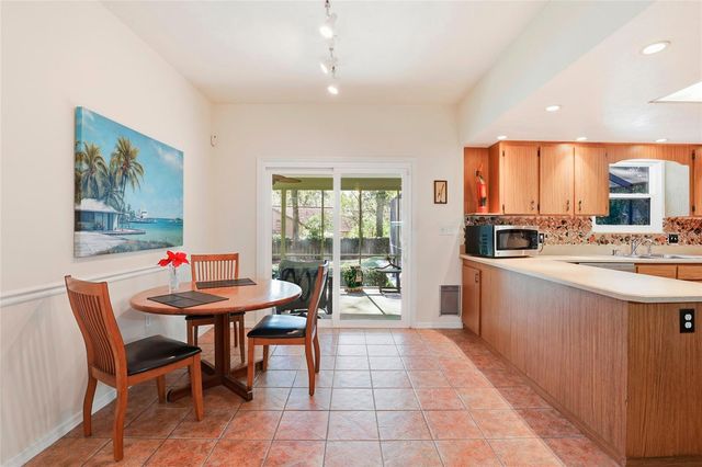 3021 NW 10TH PLACE, Gainesville, FL 32605