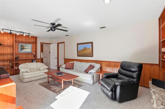 3021 NW 10TH PLACE, Gainesville, FL 32605