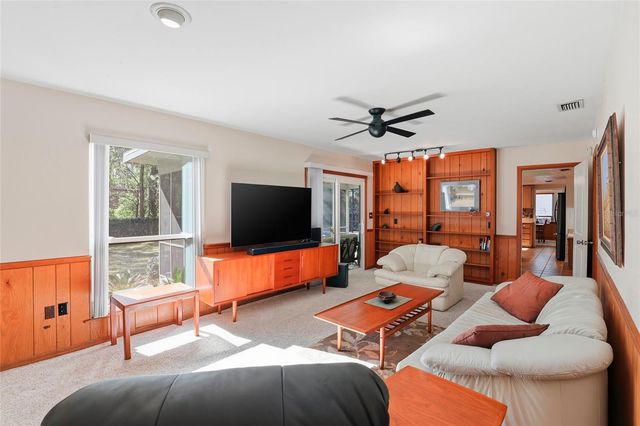 3021 NW 10TH PLACE, Gainesville, FL 32605