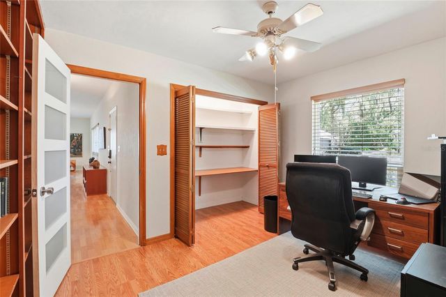 3021 NW 10TH PLACE, Gainesville, FL 32605