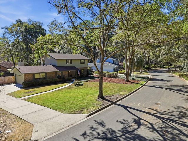 3021 NW 10TH PLACE, Gainesville, FL 32605