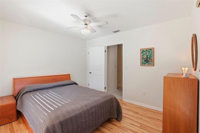 3021 NW 10TH PLACE, Gainesville, FL 32605