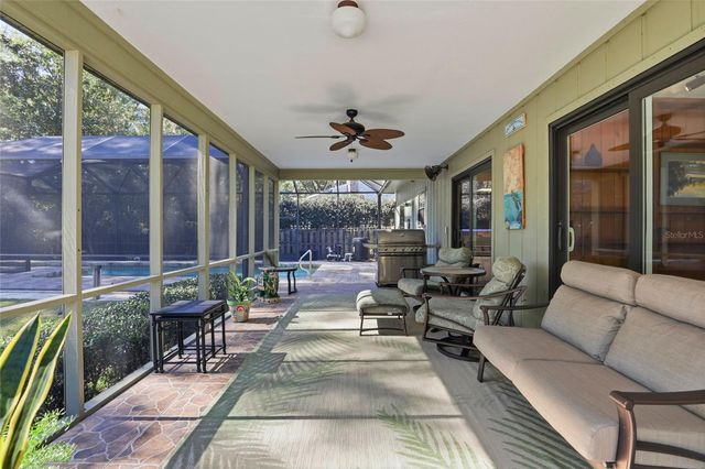 3021 NW 10TH PLACE, Gainesville, FL 32605