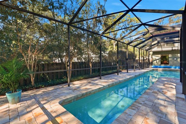 3021 NW 10TH PLACE, Gainesville, FL 32605