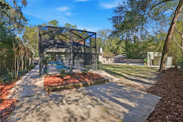 3021 NW 10TH PLACE, Gainesville, FL 32605