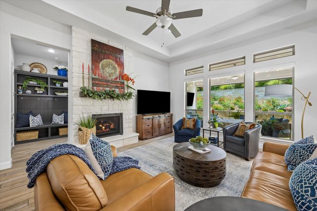 19513 Tranquility Falls PATH, Lago Vista, TX 78645