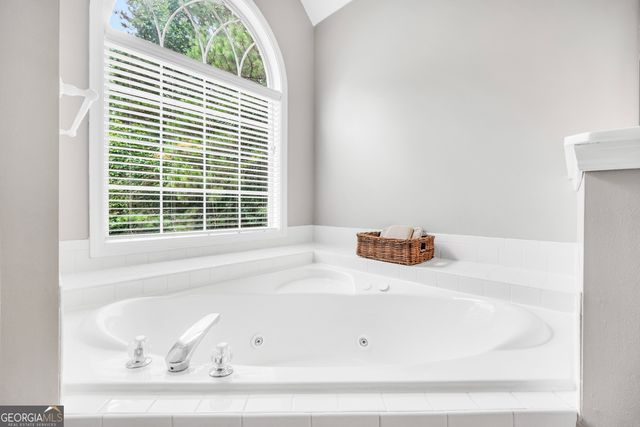 825 Deerwood Drive, Stockbridge, GA 30281