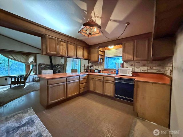 198 Calvin Road, Onalaska, WA 98533