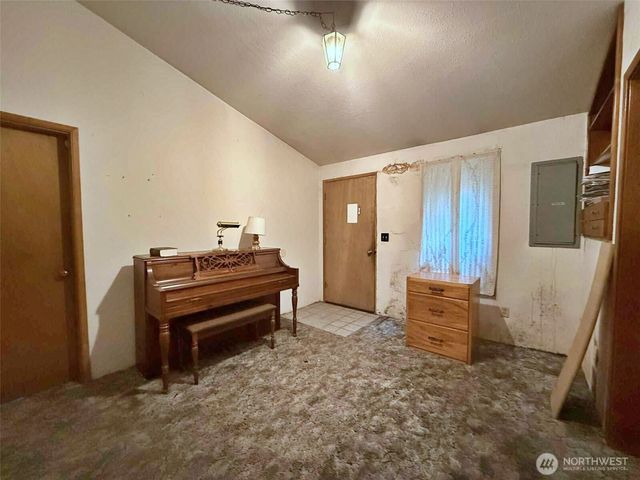 198 Calvin Road, Onalaska, WA 98533