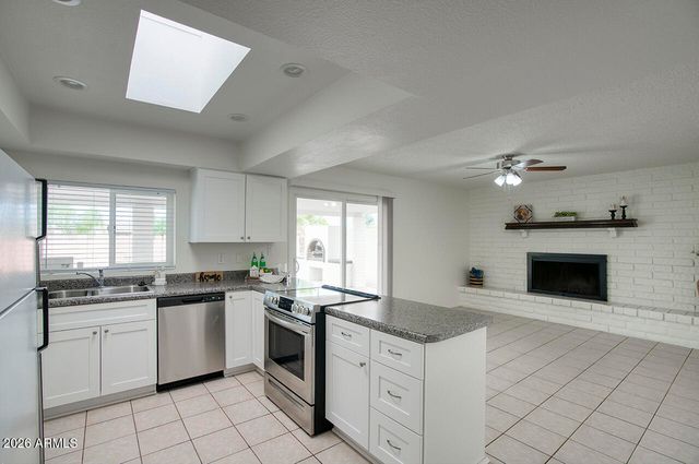 11820 N 42ND Drive, Phoenix, AZ 85029