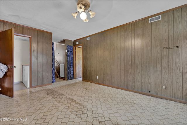 218 Spartan Road, Wilmington, NC 28405