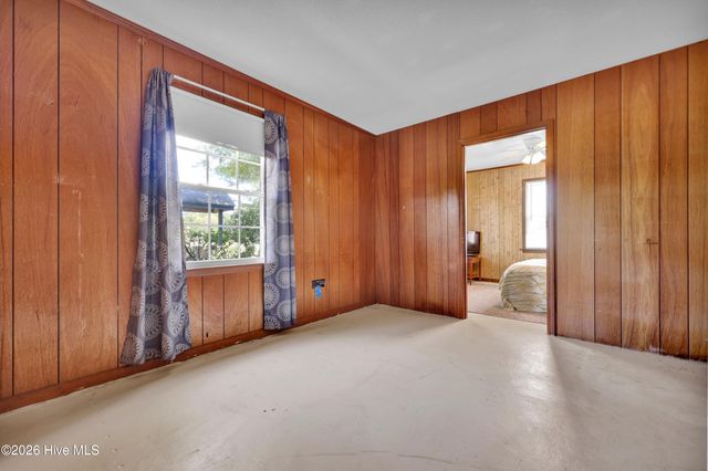 218 Spartan Road, Wilmington, NC 28405