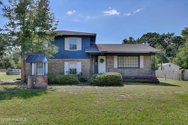 218 Spartan Road, Wilmington, NC 28405