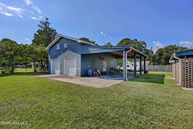 218 Spartan Road, Wilmington, NC 28405