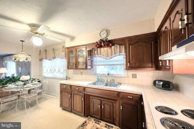 50 MUMMERT DR, Littlestown, PA 17340