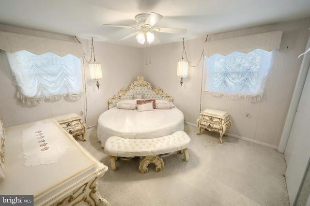 50 MUMMERT DR, Littlestown, PA 17340