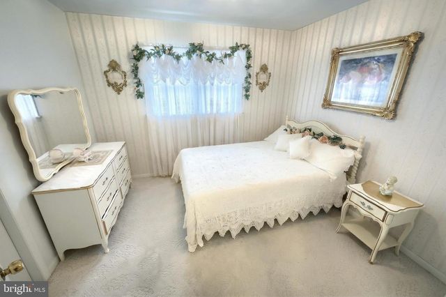 50 MUMMERT DR, Littlestown, PA 17340