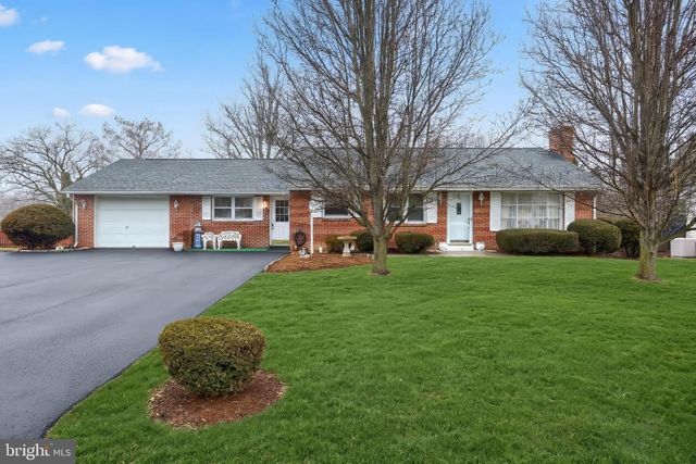 50 MUMMERT DR, Littlestown, PA 17340