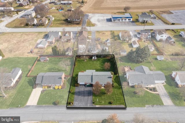 50 MUMMERT DR, Littlestown, PA 17340