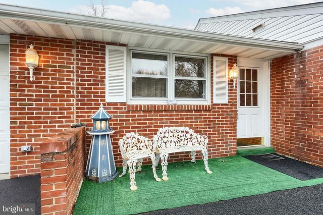 50 MUMMERT DR, Littlestown, PA 17340