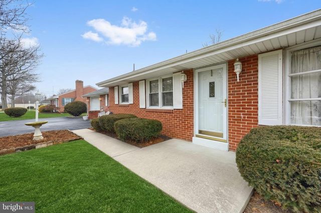 50 MUMMERT DR, Littlestown, PA 17340