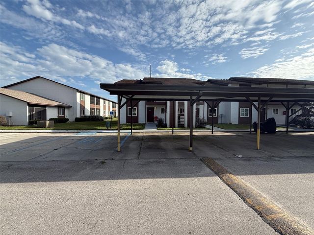 39132 COUNTY RD. 54 2056, Zephyrhills, FL 33542
