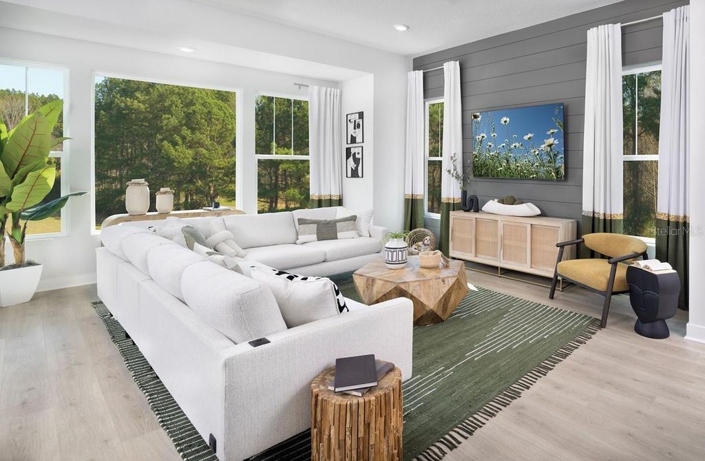 Image 6 of property listing at 6605 N NEBRASKA AVENUE 4, Tampa, FL 33604